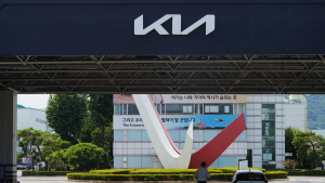  또 코로나19 집단감염... 기아 오토랜드 공장 가동 중단