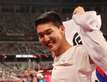 [올림PICK] '4위도 좋아' 우상혁, 대한민국에서 가장 높이 뛰는 남자
