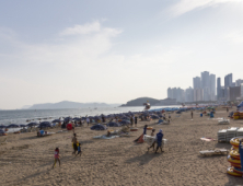 ‘휴가철 다가왔다’ 거리두기 단계별 시설 이용법