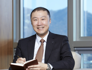 '일감몰아주기' 혐의 LS총수일가 첫 공판