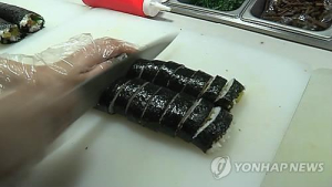 고양 김밥집 고객 30명 '집단 식중독'…20대 여성 1명 숨져 