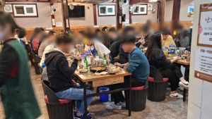 “두 명이서 설거지 힘드네요”…돌아온 24시 영업, 희망 속 우려도