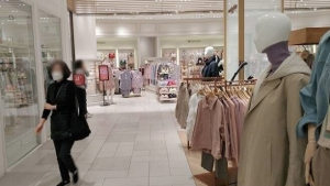 신세계·현대 ‘웃고’, 롯데 ‘울고’…백화점 3사, 3분기 실적 희비