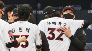 KT 위즈. 한국시리즈 1차전 승리… 통합우승 가능할까