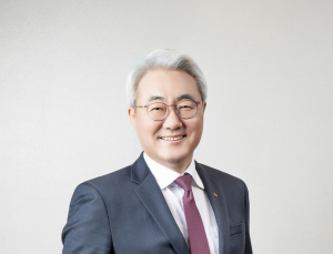 김준 SK이노 총괄 사장, 부회장 승진...신임 임원 33명 ‘역대급’