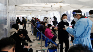 “오미크론 전파 속도, 델타 변이 능가… 중증화율은 일반화 어려워”