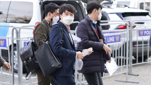 “이준석 대표님, ‘윤핵관’이 누군지 그렇게 궁금한가요” 
