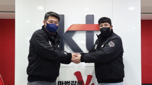 황재균, KT에 남는다…4년 총액 60억원 '사인'