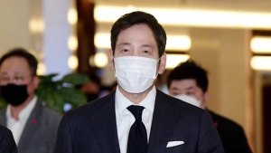 불매운동에 주가도 '털썩'…정용진 