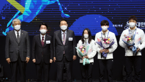 베이징올림픽 결단식에 확진자 참석… 선수들 모두 PCR 검사