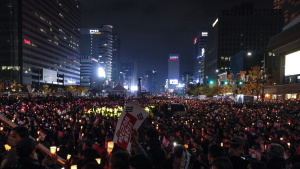 광화문에서 피어난, 그 겨울 ‘나의 촛불’
