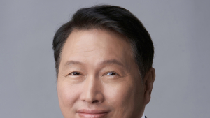 최태원 회장, SKT 회장 겸직한다...AI 등 신사업 가속