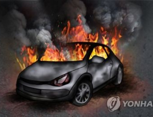 주차된 테슬라 차량서 화재, 1시간여 만에 진압...“인명 피해 없어”