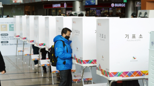 코로나19 확진·격리자, 9일 오후 6시 이후 투표함에 직접투표