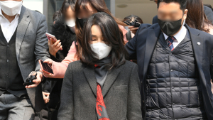 김건희, 지난달 손편지...“정치인 아내 희생 필요… 선배들 존경”
