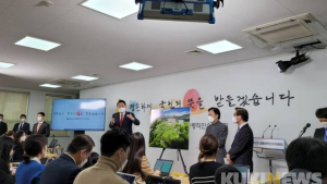 ‘집무실 이전’에 ‘벙커 공개’까지…불편한 국방부 