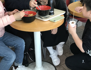 “대왕끼리동 띠부씰은 안나와요?”…초등생이 묻고, SPC삼립이 답했다
