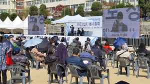 둔촌주공 ‘고래 싸움’에 등터지는 조합원·노동자들