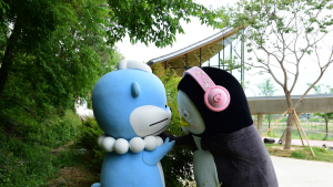 진주 관광캐릭터 하모·EBS 펭수...진주시 관광자원 홍보 나서