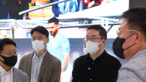 LG 구광모, 상반기 전략보고회 주재...106조 국내 투자