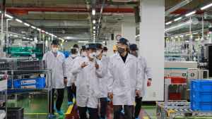 구자은 회장, 전국 사업장 뛴다...양손잡이경영 시동