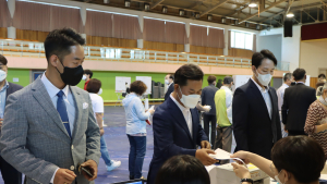 박정현 부여군수 후보, 27일 가족과 함께 사전투표 ...“투표는 민주주의 꽃... 사전투표 많은 참여