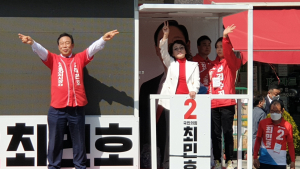 ‘애모' '남행열차' 김수희, 최민호 국힘 세종시장 후보 지지 호소