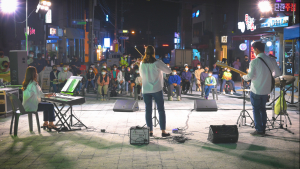 남해 마늘한우축제 출발...다양한 '버스킹 공연' 풍성
