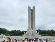  최민호 세종시장 당선인, 대전현충원 찾아 호국영령 뜻 기려