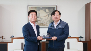 박동식 사천시장, 한국항공우주산업(KAI) 시찰...항공우주산업 육성 전력
