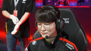 T1, 디펜딩 챔피언 위엄… 젠지에게 첫 패 안겼다