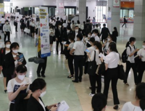 신입사원 기본급 3305만원...공기업 '톱'은 여기