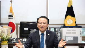 이성재 임실군의회 의장 “군민 중심, 열린 의회” 약속