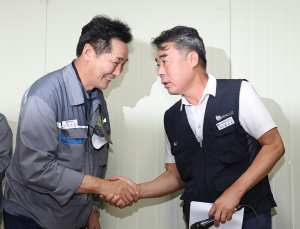 파국 피했다...대우조선 하청노조 임금교섭 잠정 타결
