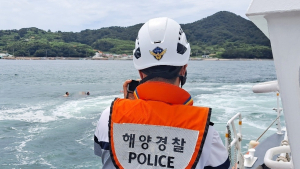 통영 한산도 인근 해상서 2명 바다에 빠져...1명 사망⋅1명 구조