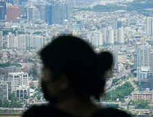 4연속 금리인상 공포에 부동산 시장 ‘꽁꽁’