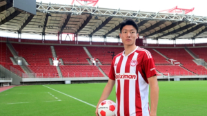 황의조, EPL 노팅엄 이적 확정…곧장 올림피아코스 임대 이적