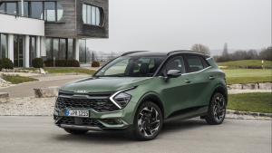 [AD] 스포티지 HEV, 도요타 RAV4에 승전보
