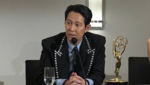 이정재, 코로나19 확진… 모든 스케줄 중단