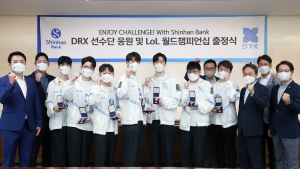 DRX-신한은행, 소속 e스포츠 선수단 응원 행사 진행