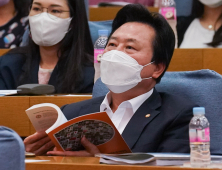 강기윤 “니나 가만 있어라”… 복지위 국감도 막말 난무