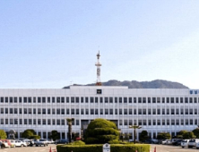하승철 하동군수, '정치자금법 위반 혐의' 검찰 송치