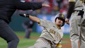 SD, 필라델피아에 역전패…김하성은 MLB 첫 가을 야구 마감 