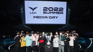 LCK 이적 시장, 개장부터 시끌시끌… 치열한 줄다리기 시작