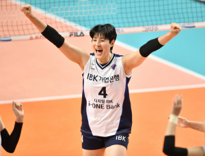 ‘김희진·표승주 41점 합작’ IBK, GS 잡고 2연패 탈출