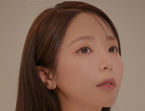 영어 노래로 돌아온 홍진영 “미국 콘서트도 구상 중”
