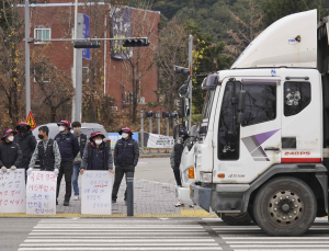 화물연대 15일 만에 현장 복귀…파업 종료 결정
