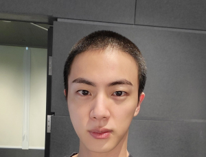 까까머리 된 BTS 진, 내일 입대