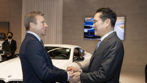 이재용 회장, BMW 회장 만나 파트너십 강화