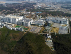 LG디스플레이, 생산직 자율휴직…LCD 생산 축소 검토